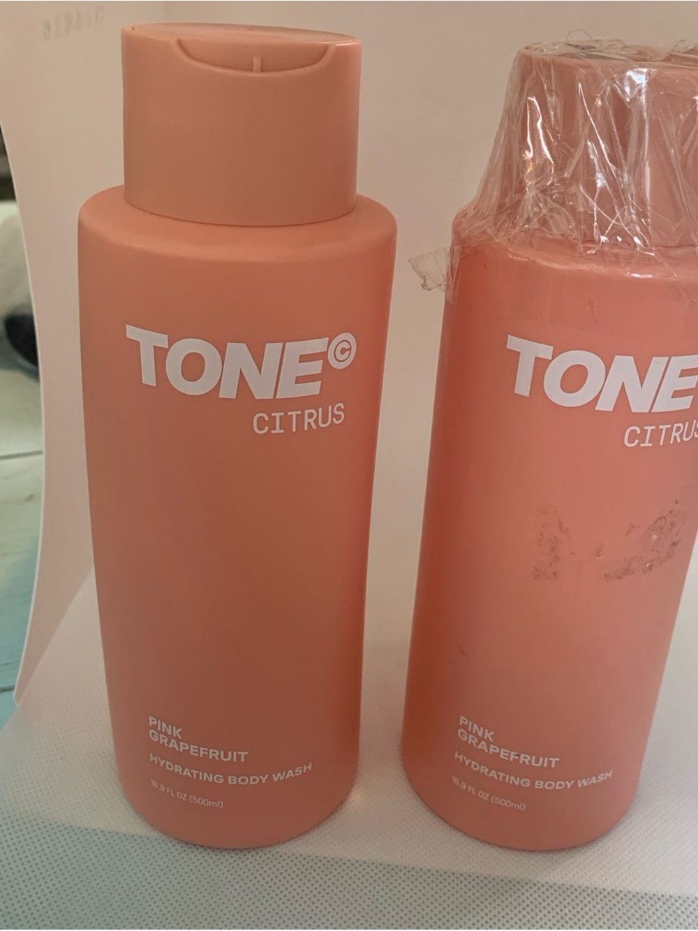 TONE Citrus Pink Grapefruit Hydrating Body Wash 16.9 Fl Oz Each Set of 2. New